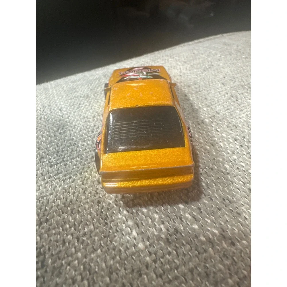 Hot‎ Wheels 1988 Camaro z28 Mexico 5 Gold Diecast Toy Car